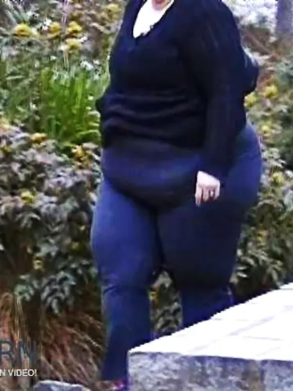 PLUMPLUV out and about.