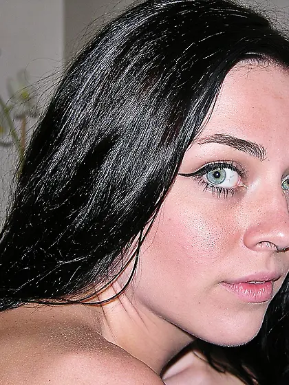 PRETTY BABE MODELS NUDE