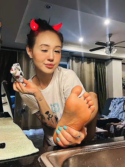 Ann Fully Nude 5 Edit. jpg