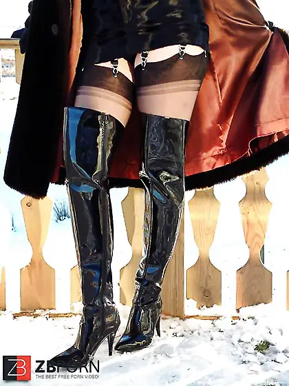 Hotlegs-female stephanie