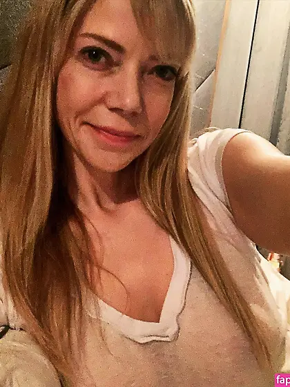 Riki Lindhome collection