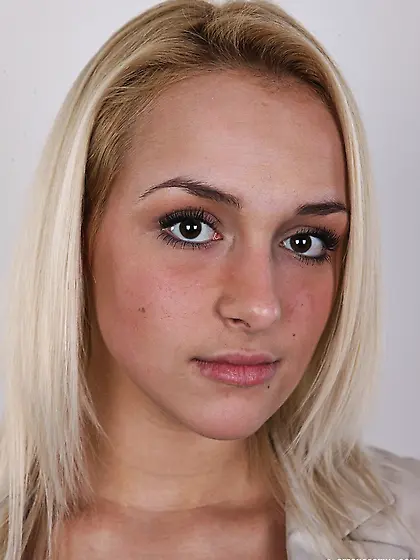 Sexy dirty nympho just loves making herself...