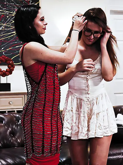 Mia Moore and Paige Owens licking with vigorous energy