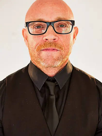 Foxy wife steaming hot