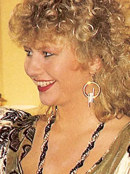 Vintage milf loves handle