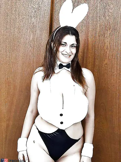 Dressed boobs (Titten bekleidet)