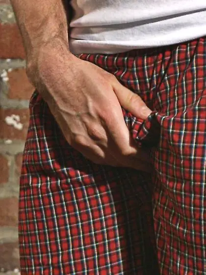 Tied suspended lad beard