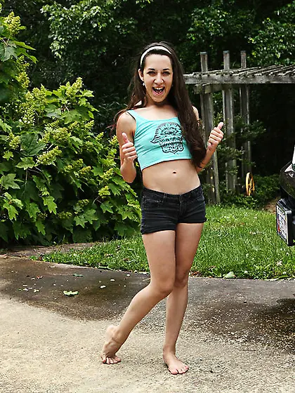 Wet horny amateur teen