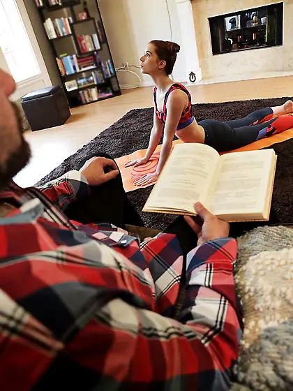 Yoga girl's pants are torn and bald stepdad can't ignore such an