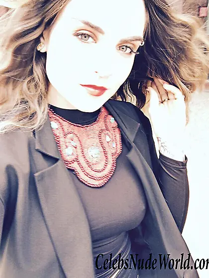 Hot pokies pic of Jojo