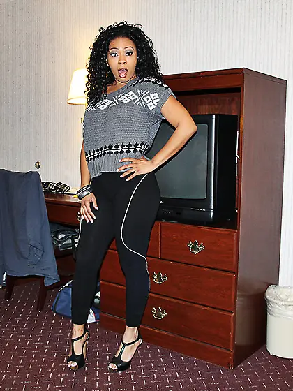 Black girl with curly hair is here to make that dong explode