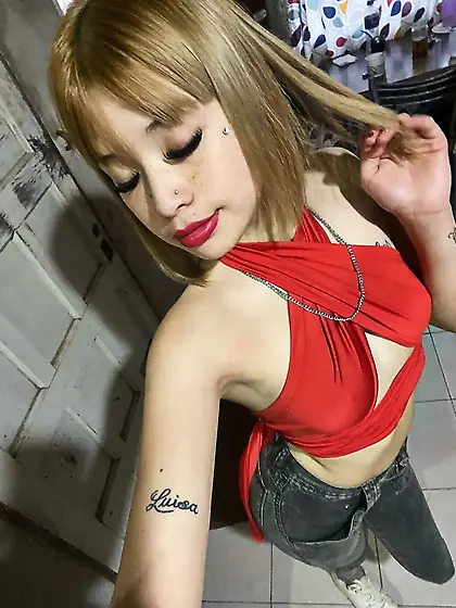 el tuyo es el pico mas grueso que he tenido dentro