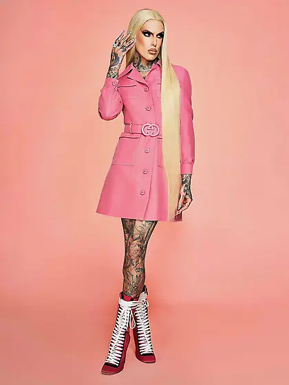 Jeffree Star tattooed makeup twink