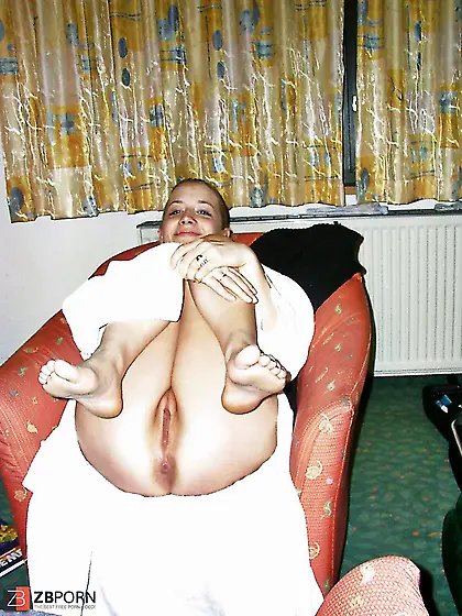 Melle das geile Teengirl nackt und gefickt