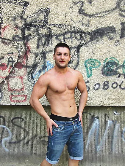 White gay versatileboyxx close