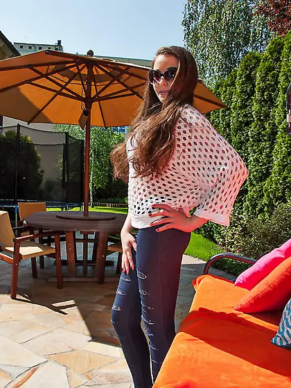 It was a very nice summer day when Nelli Sulivan decided to pose