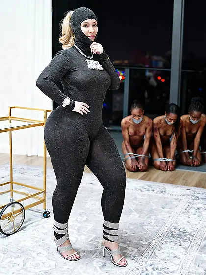 Pawg torments niggers