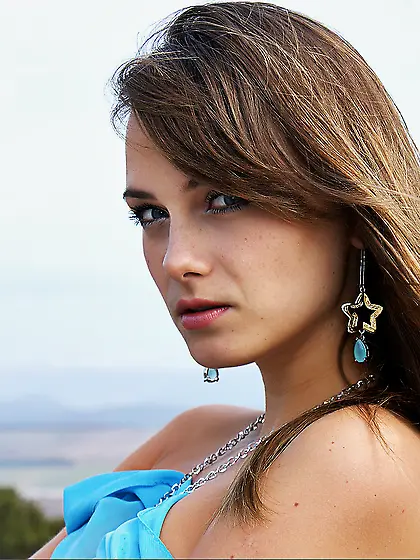 There is nothing more arousing for Julia Bea than stripping and