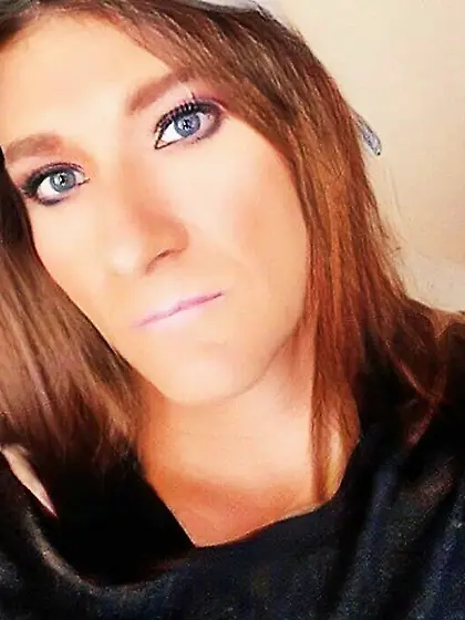 Chubby tranny slut rides the big ones