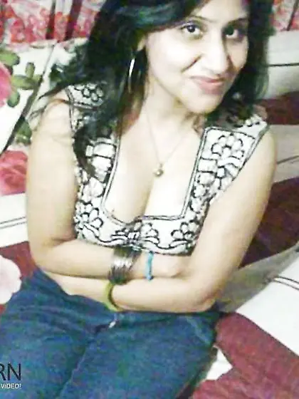 Indian Desi wifey Ranjana - coolbudy