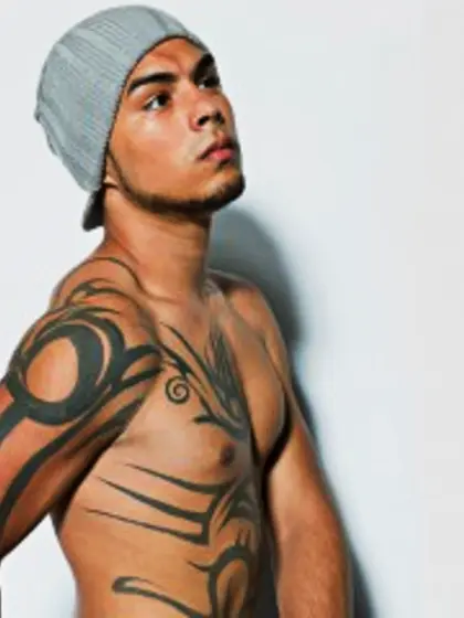 23 yo brunette Arianoo.