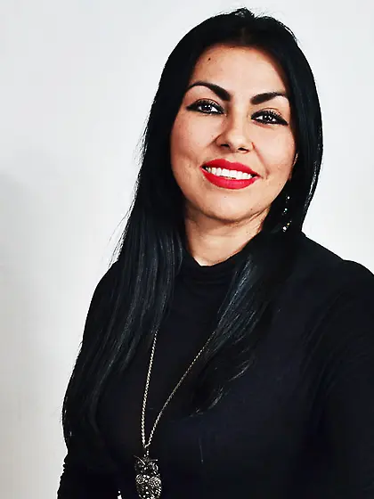 Latin milf long hair