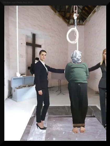 pendue aux pieds nus has me hanged