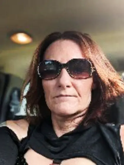 Chubby tranny slut rides the big ones