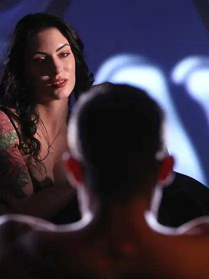 Anna De Ville gets her tight butthole hammered