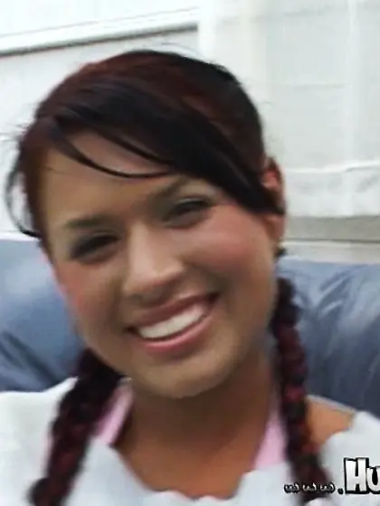 Slutty chick plaits snatch