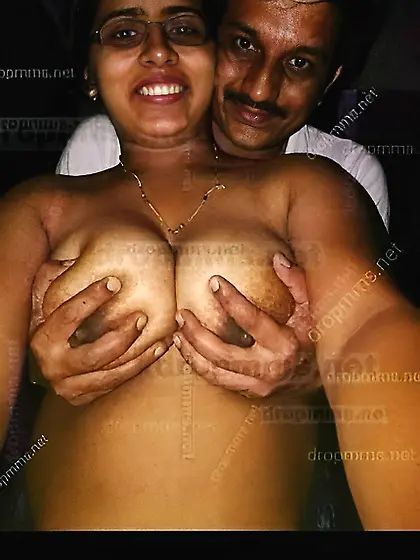 Hot escort Gayatri Surati