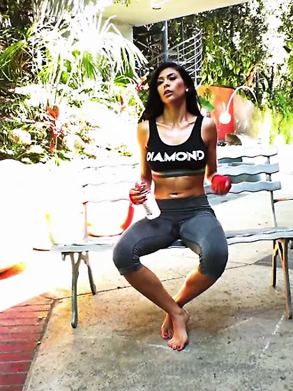 Tight pants boxer knockout