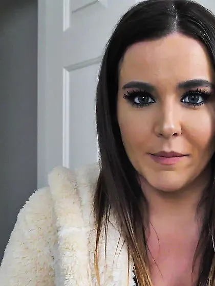 Mom washes pussy before stepson anal 