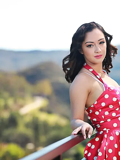 Driver admires slut in polka-dot dress that soon is removed outd