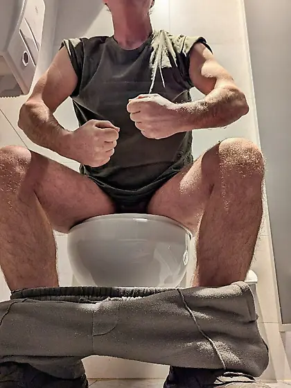 Andy Gymnast toilet rest stop lust 1