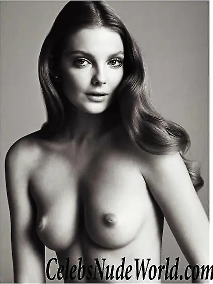 Eniko Mihalik Topless pictures