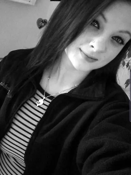 Cute Teen Girl Selfies