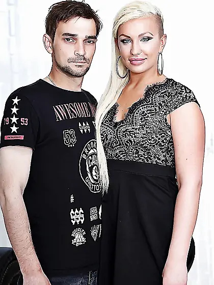 Blonde swinger Skylar Xtreme gets her pussy and ass fucked