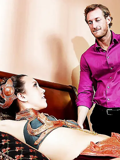 Teen brunette collar