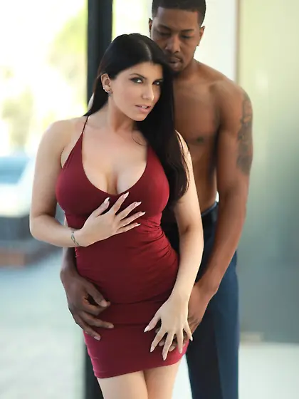 Hot brunette cougar with fantastic big ass rides stiff black rod