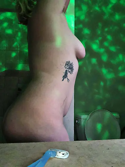 nudez of cousins, ex's, and besties file dump