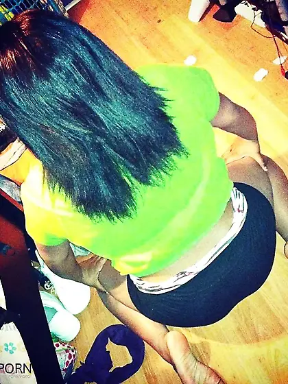 Inexperienced Dark-Hued Nymphs