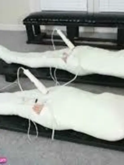 Cast Your Enthusiasm,  Casting Bondage