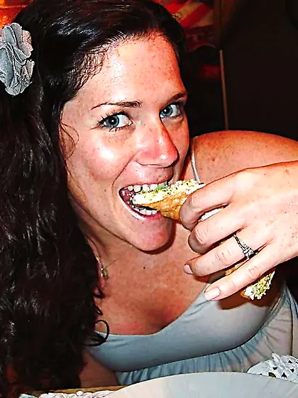 Stellar Dark Haired Milfy.