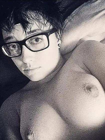 Sexy teen plays with bondage ropes