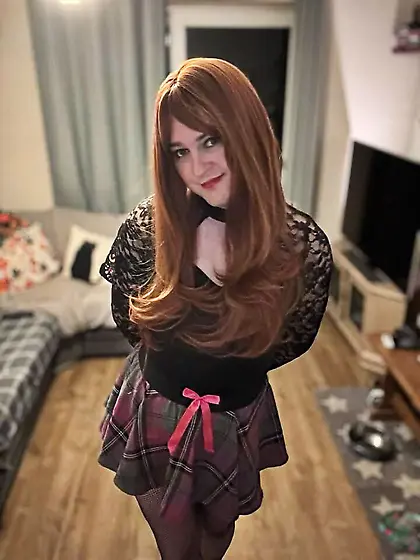 Sissy crossdresser Chris Roberts is @SissyChrissy