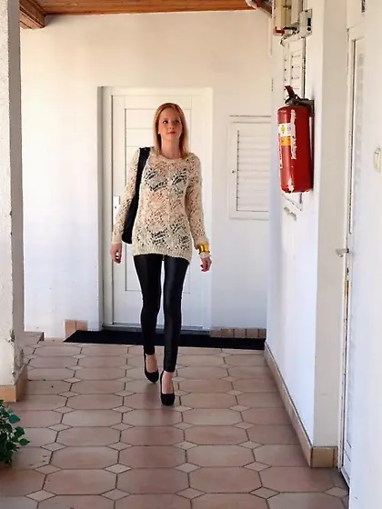 20 yo Blonde Alica Hand jobs