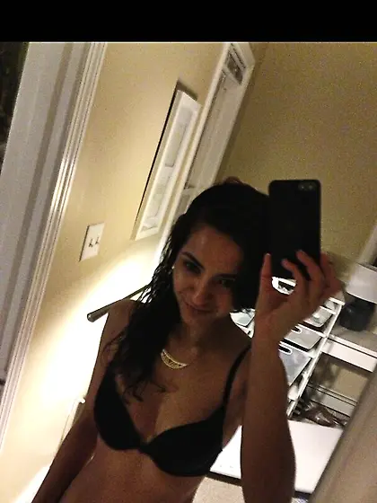 Ed3n M@m4 YT Mom (Nude pic only)