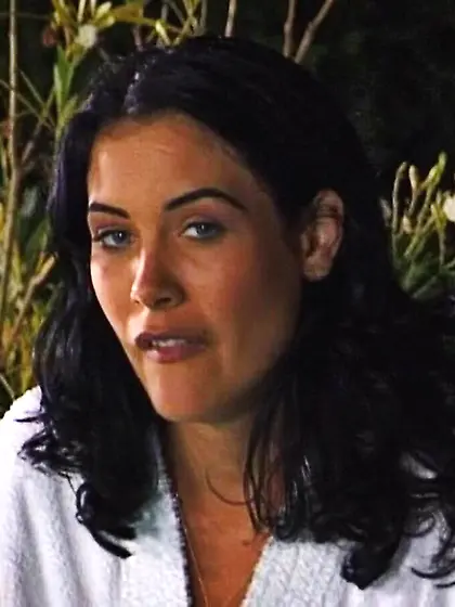 Horny brunette eager for outdoor action