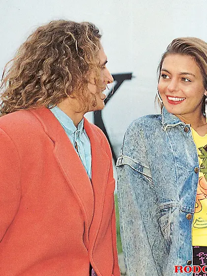 Retro cutie fucks sucks